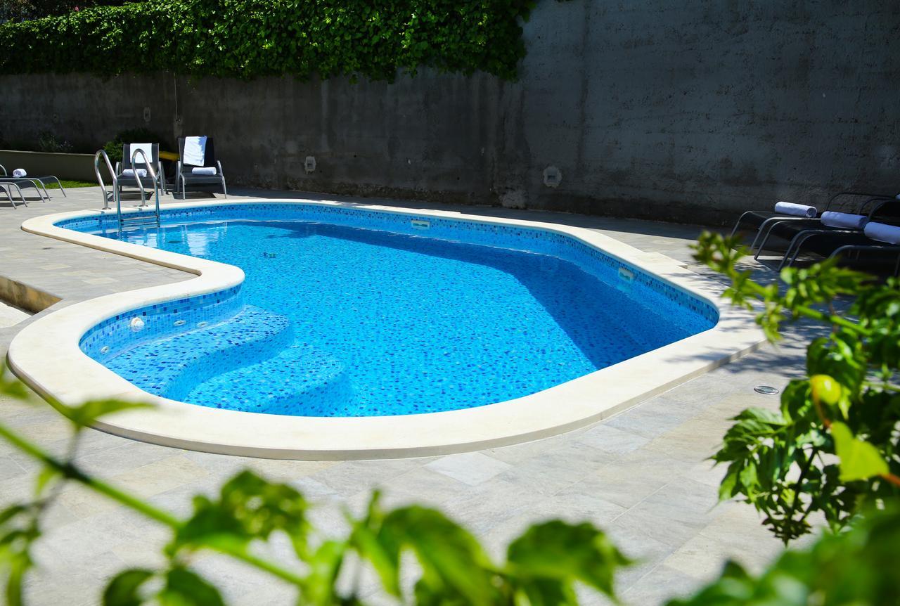 Apartments Nemira Exclusive Omiš Extérieur photo