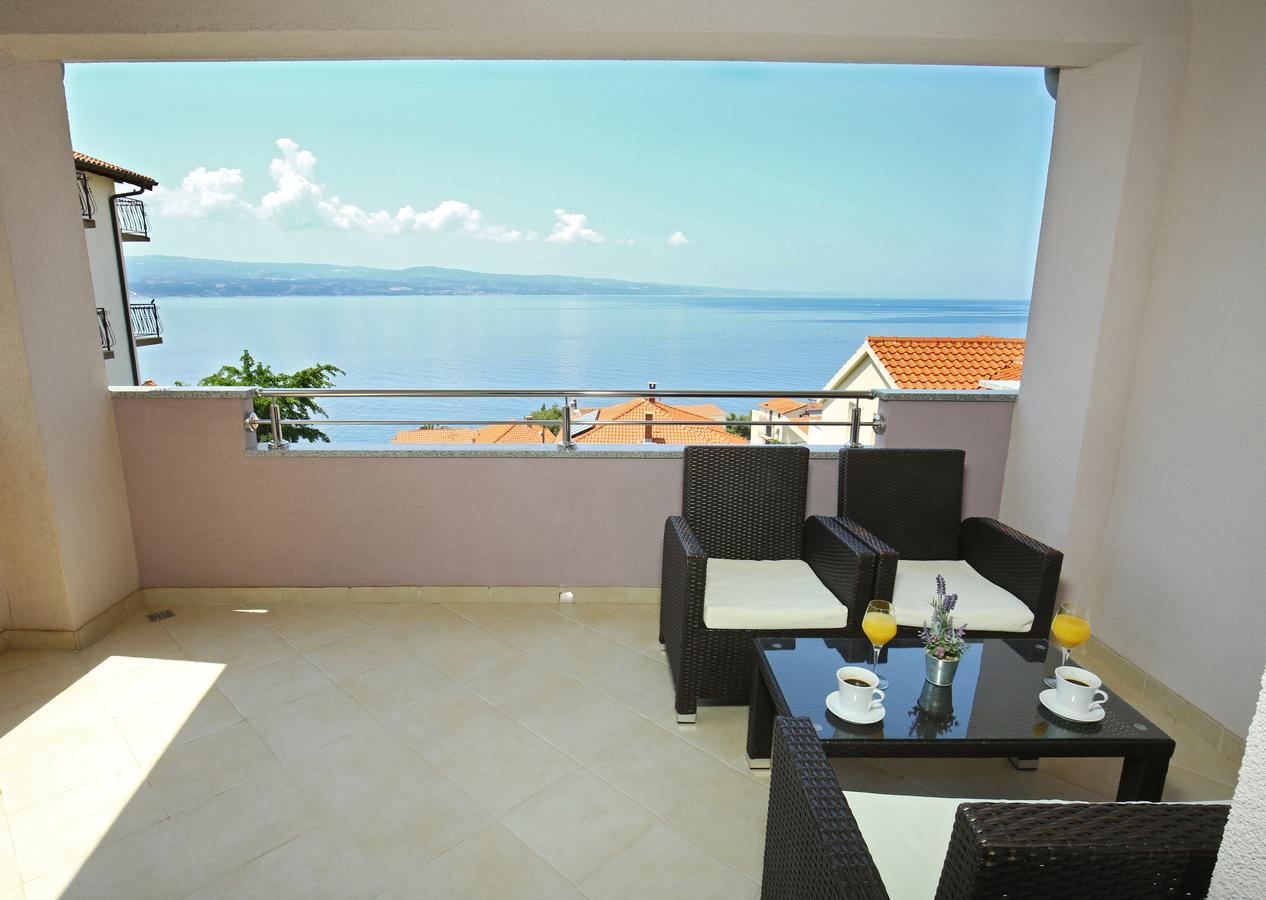 Apartments Nemira Exclusive Omiš Extérieur photo