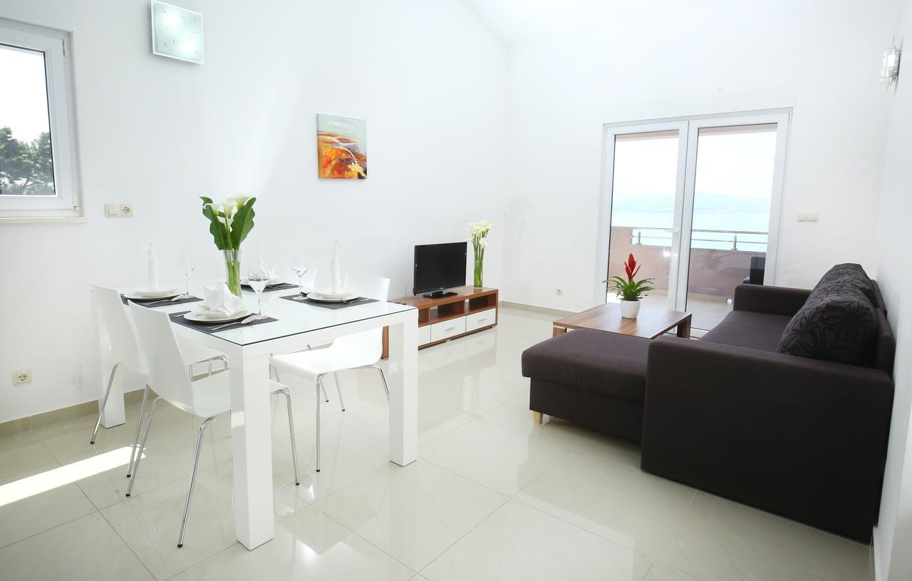 Apartments Nemira Exclusive Omiš Extérieur photo