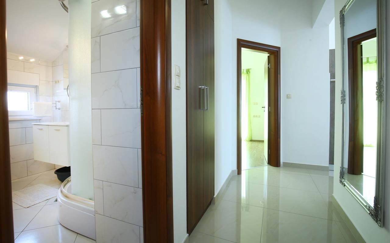 Apartments Nemira Exclusive Omiš Chambre photo